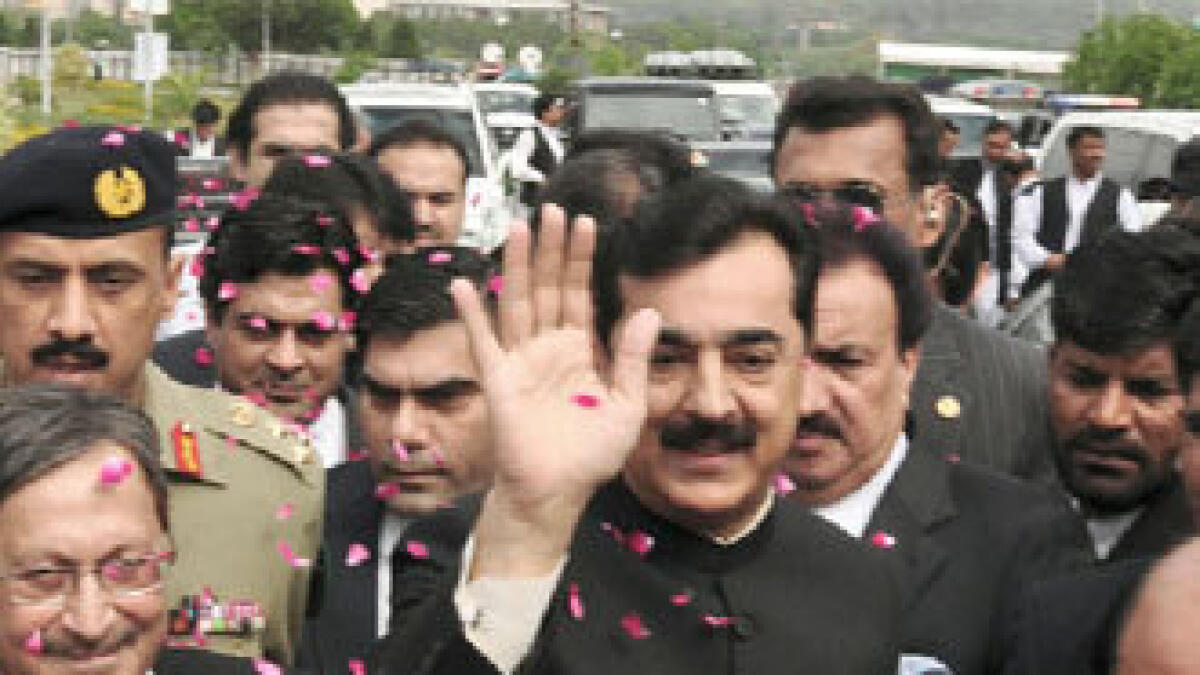 Zardari’s children vow to stand by Gilani