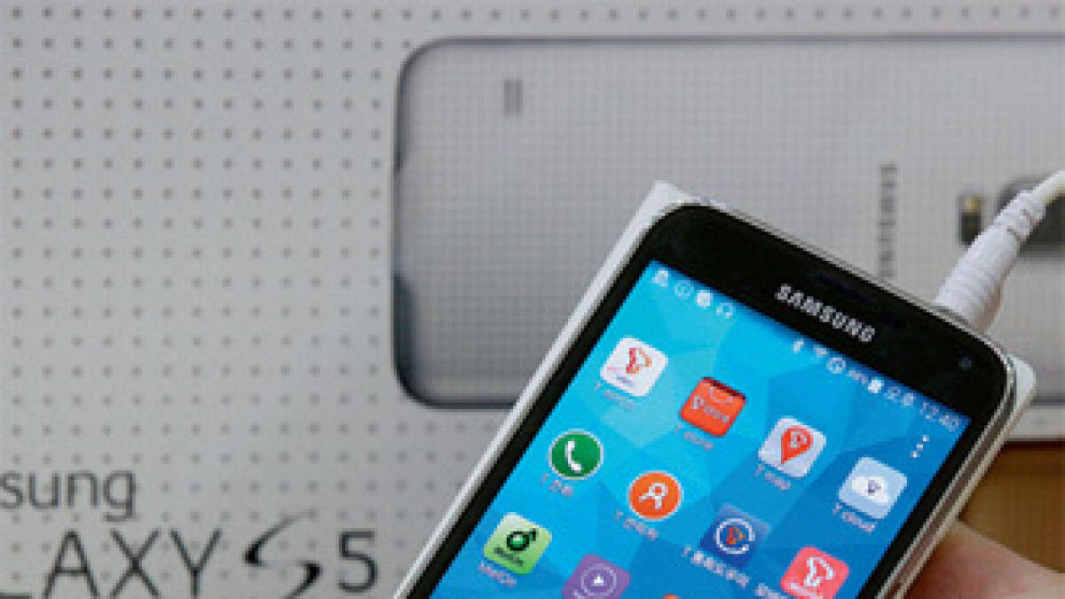Samsung fails to stop early release of Galaxy S5