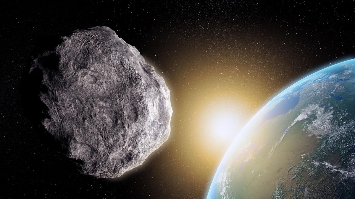 Asteroid to shave past Earth inside Moon orbit