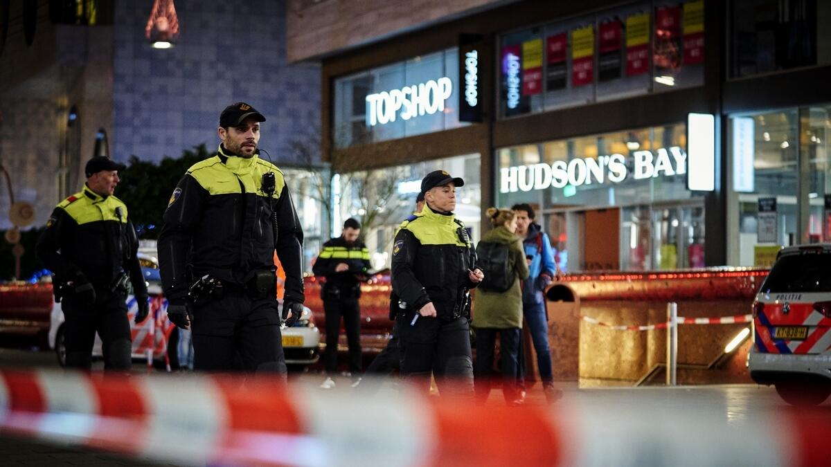 Three, minors, stabbed, The Hague, shopping area, Hudson’s Bay, Friday