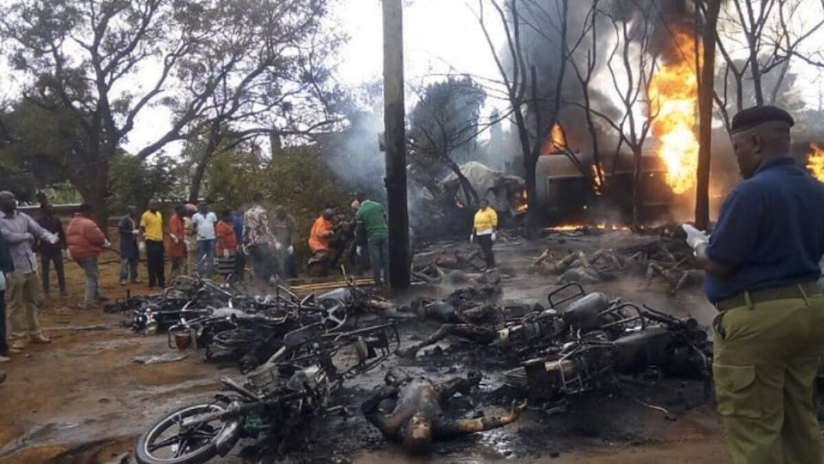 Tanzania, Fuel tanker, explodes 