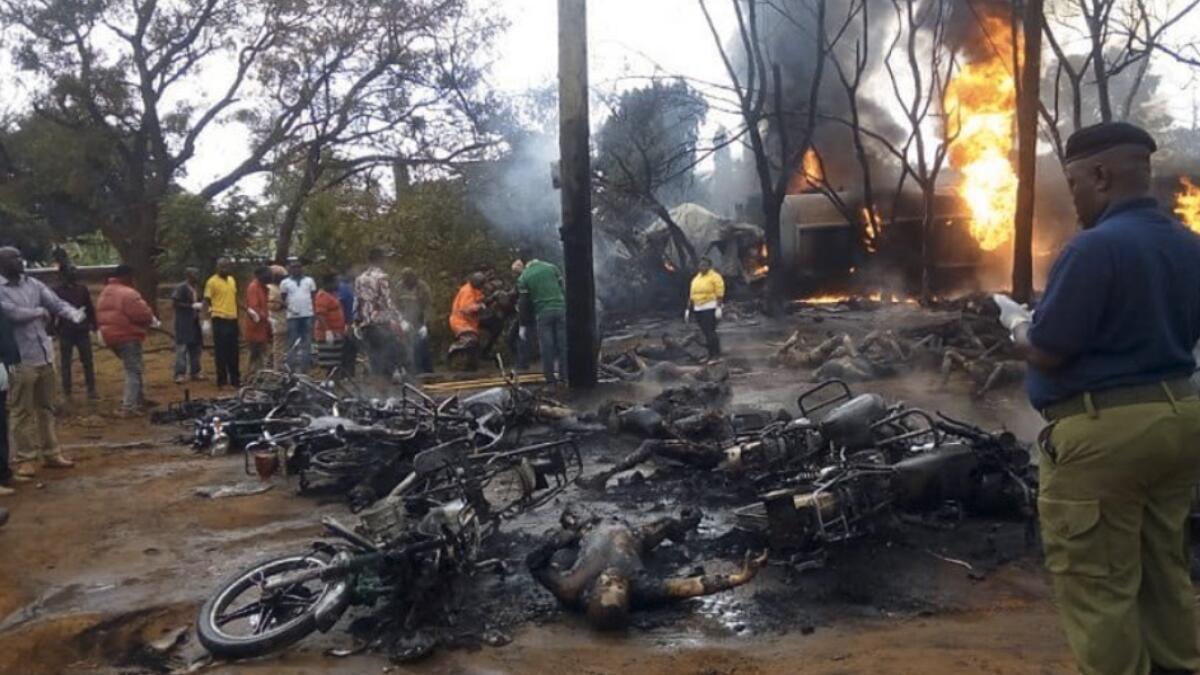 Tanzania, Fuel tanker, explodes 
