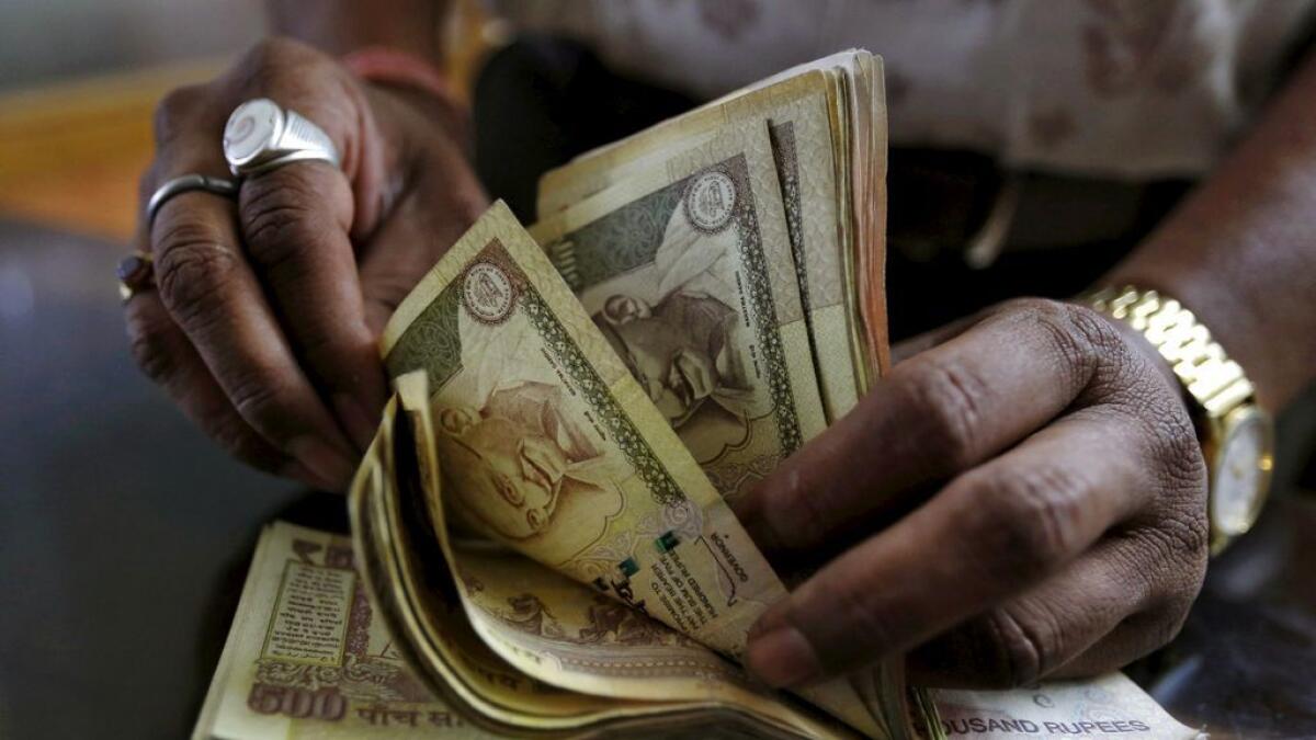 Indian farmer commits suicide after rupee note ban