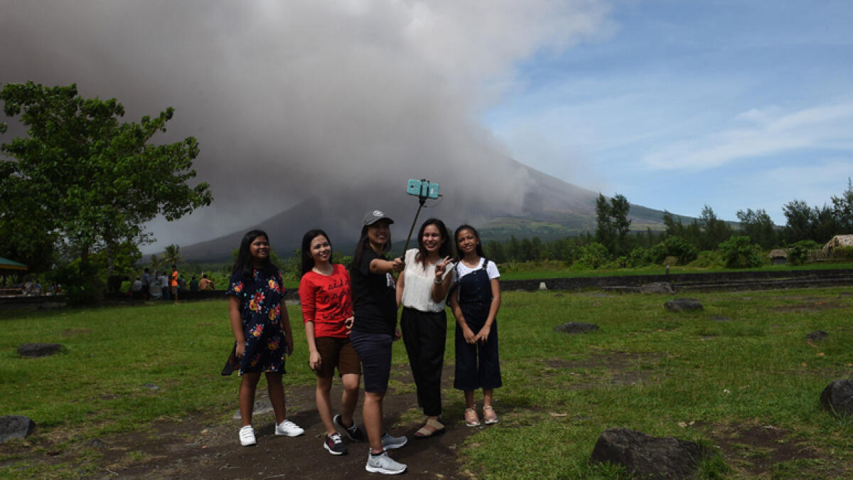 90k Mayon residents evacuated as experts warn of volcanic mudflow