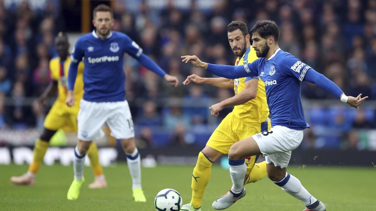 Everton make Palace pay for penalty miss