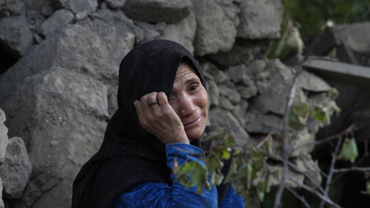 Desperation grows as Afghan-Pakistan quake victims wait for aid