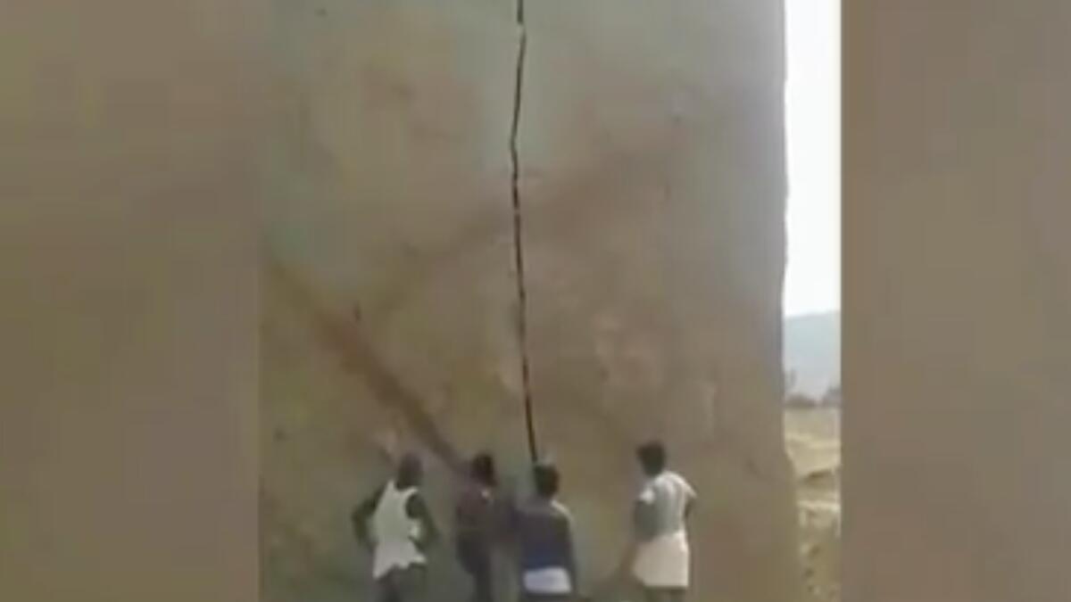 Video: Indian men crack open a 40ft rock in viral clip 