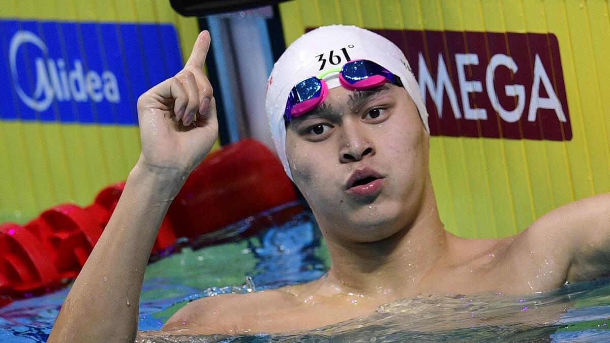 Sun Yang wins mens 200m freestyle world gold