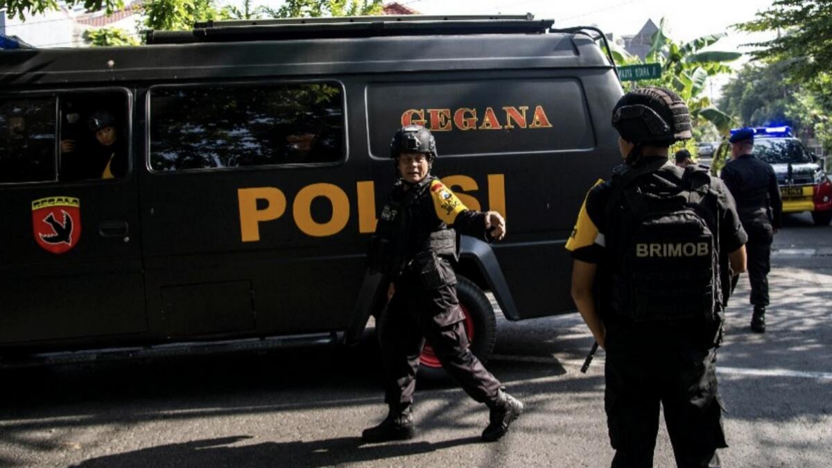 10 dead, 41 injured in Indonesia church attacks
