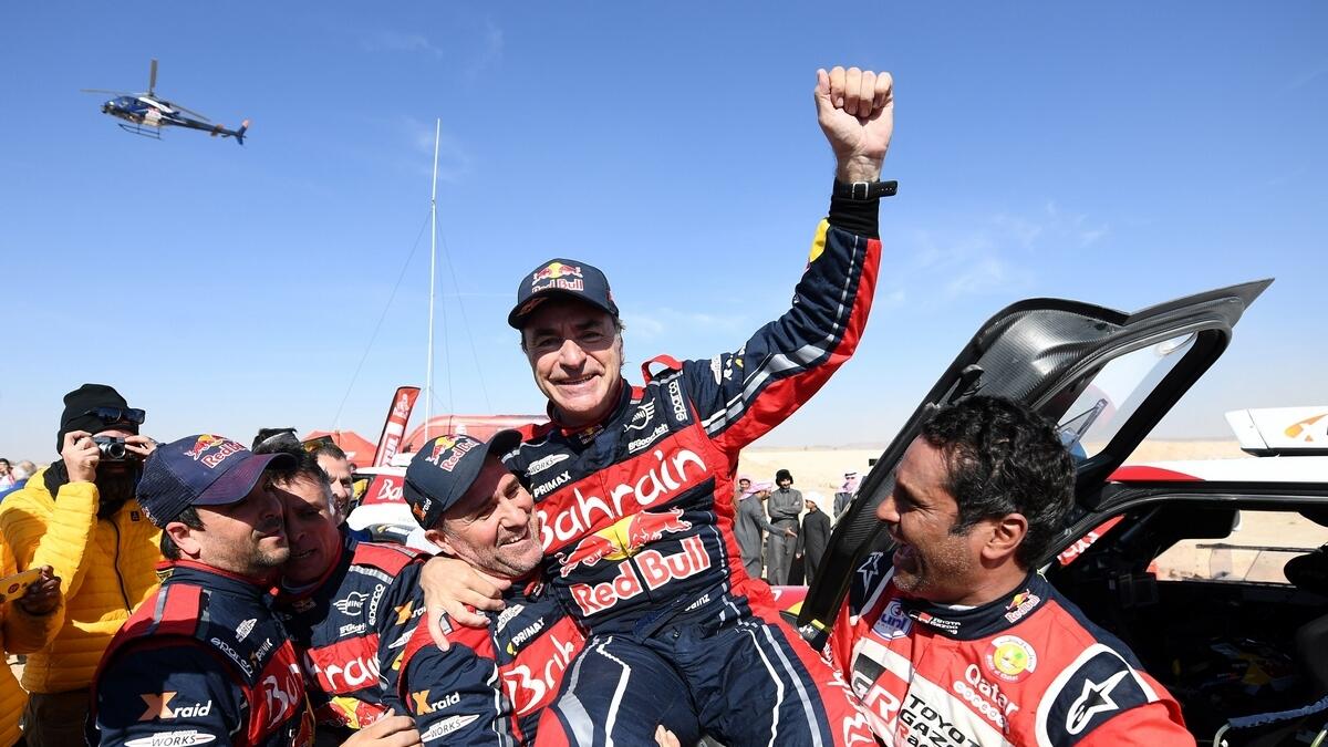 Sainz clinches Dakar, Alonso finishes 13th