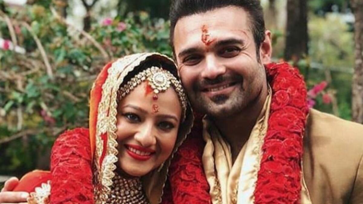Photos: Legendary Bollywood actors son gets married