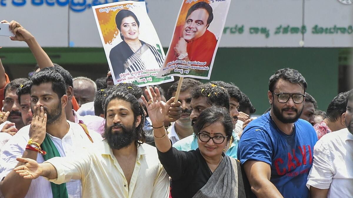 Actress Sumalatha Ambareesh waves to her supporters.-PTI 