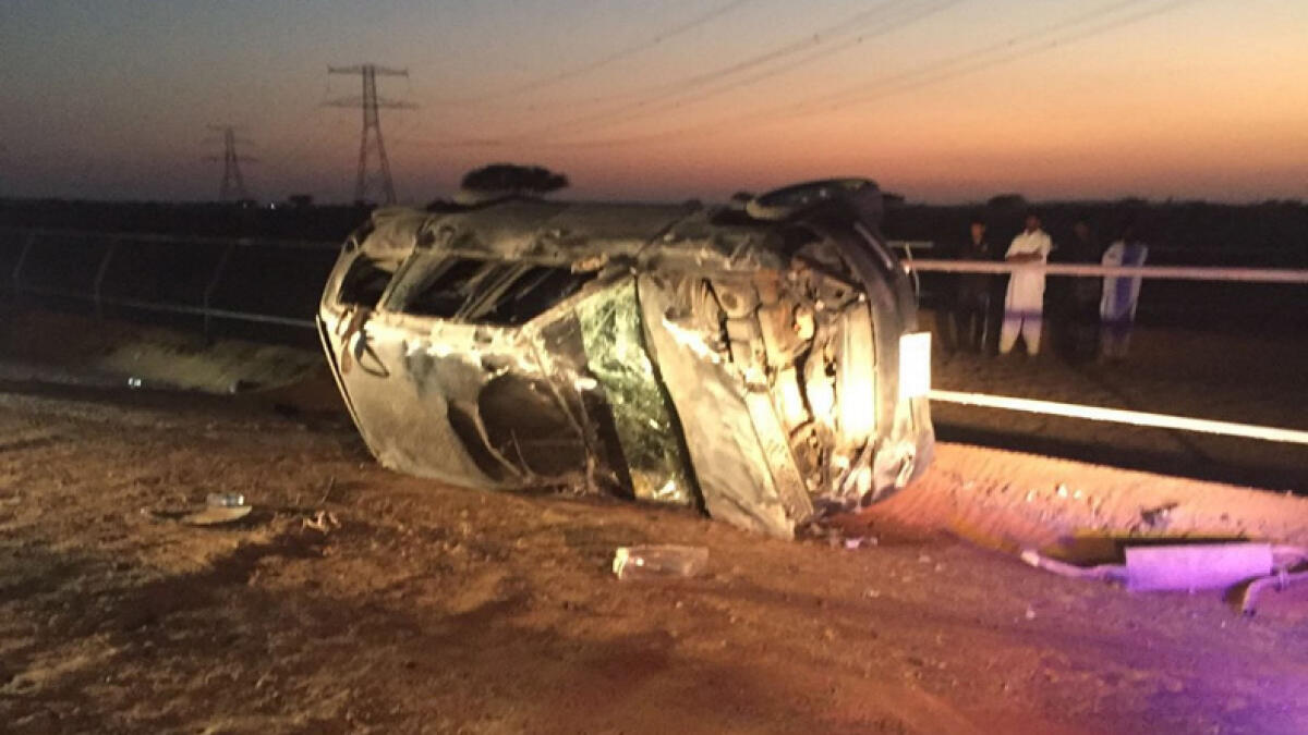 Emirati woman dead, children injured in RAK car crash