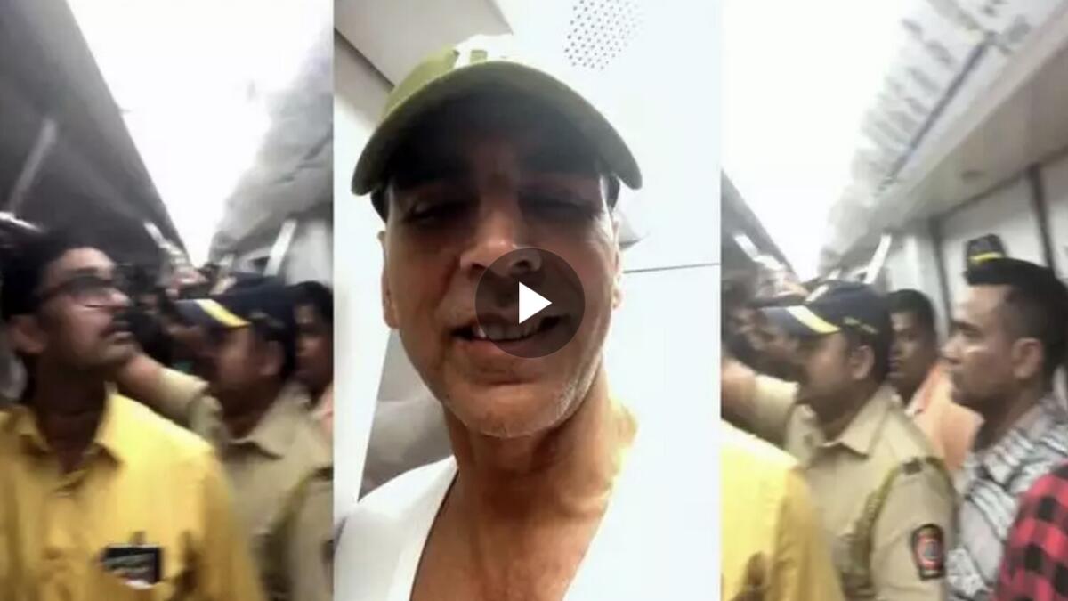 Video: Akshay Kumar takes the Mumbai Metro during rush hour, goes unnoticed 