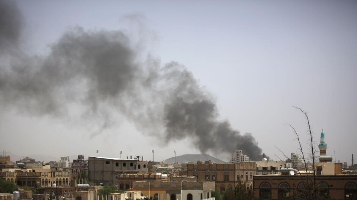 Saudi-led strikes hit Yemen rebels despite truce