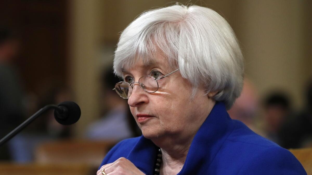 Federal Reserve leaves key rate unchanged at Yellens final meeting 