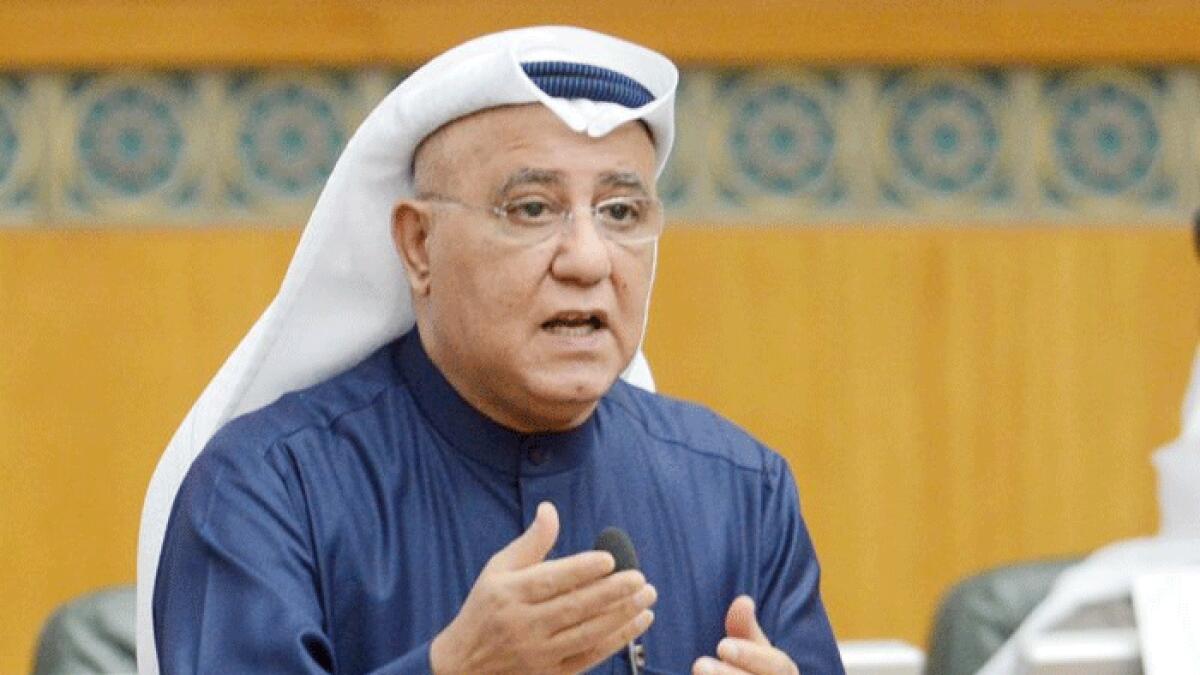 Kuwaiti lawmaker dies during parliamentary session 