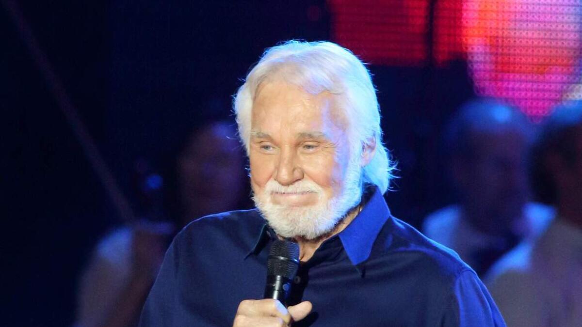 Country star Kenny Rogers to be honoured at CMT