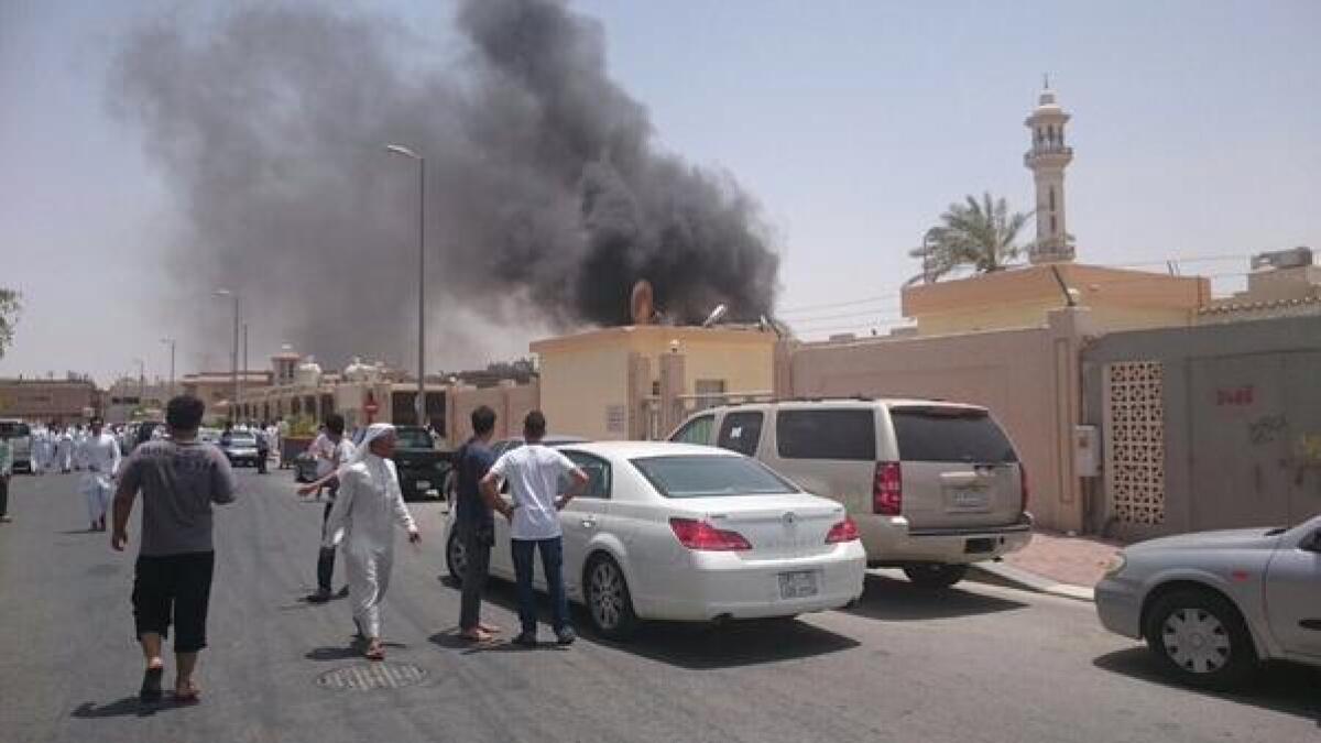 4 dead, 18 hurt in Saudi mosque bombing - State TV 