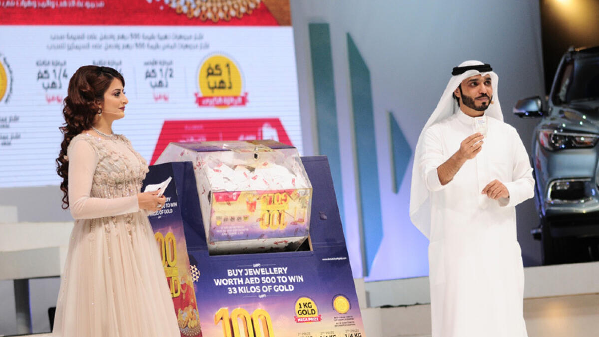 Emirati woman wins gold in Dubai Shopping Festival draw