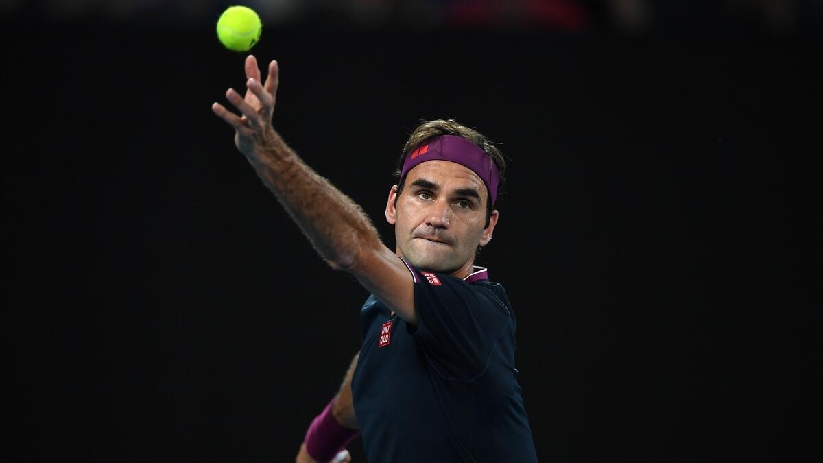 Serena, Federer adnavance; Osaka sets up Coco crunch
