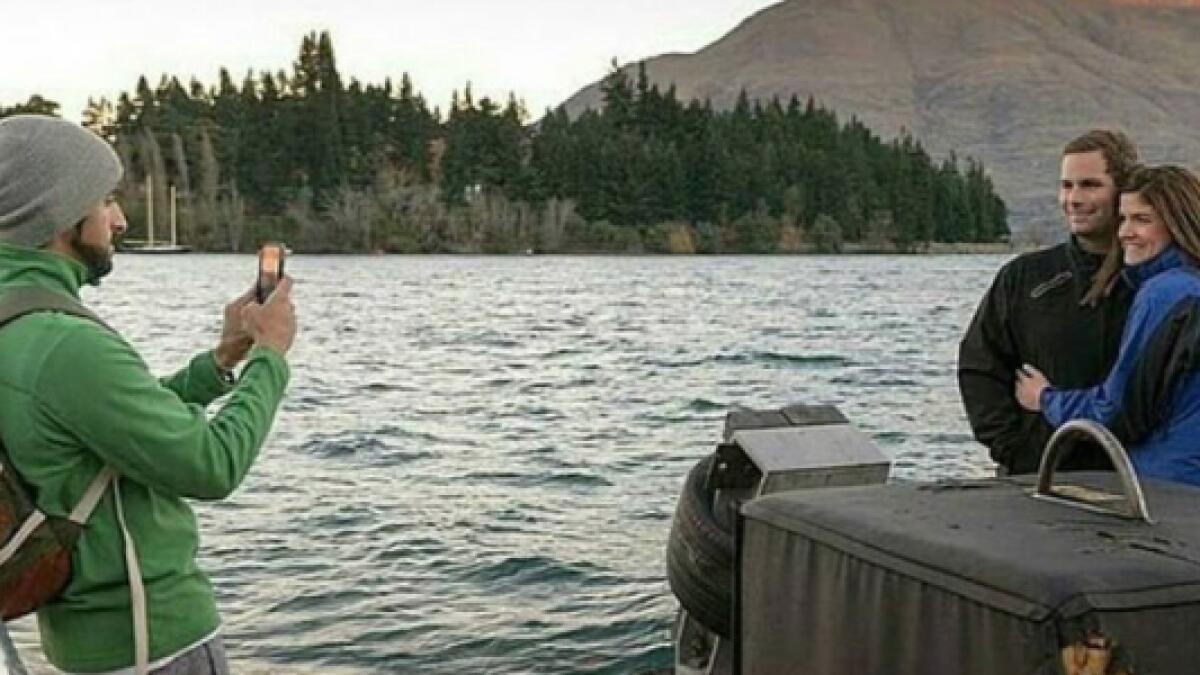 Sheikh Hamdan snaps couples picture in New Zealand