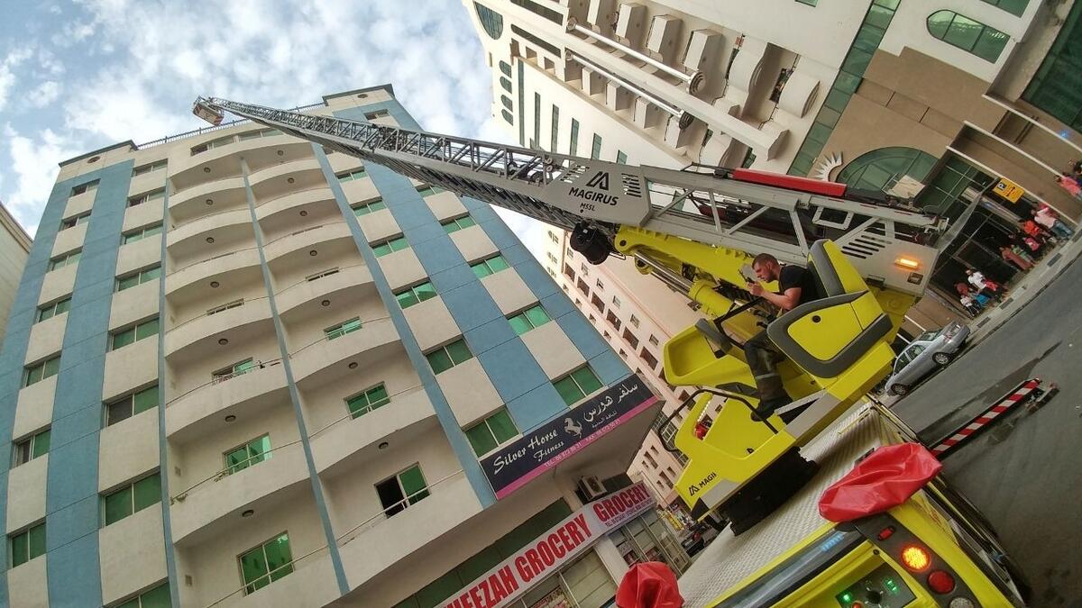 Photos: Firefighters put out fire in Sharjah building