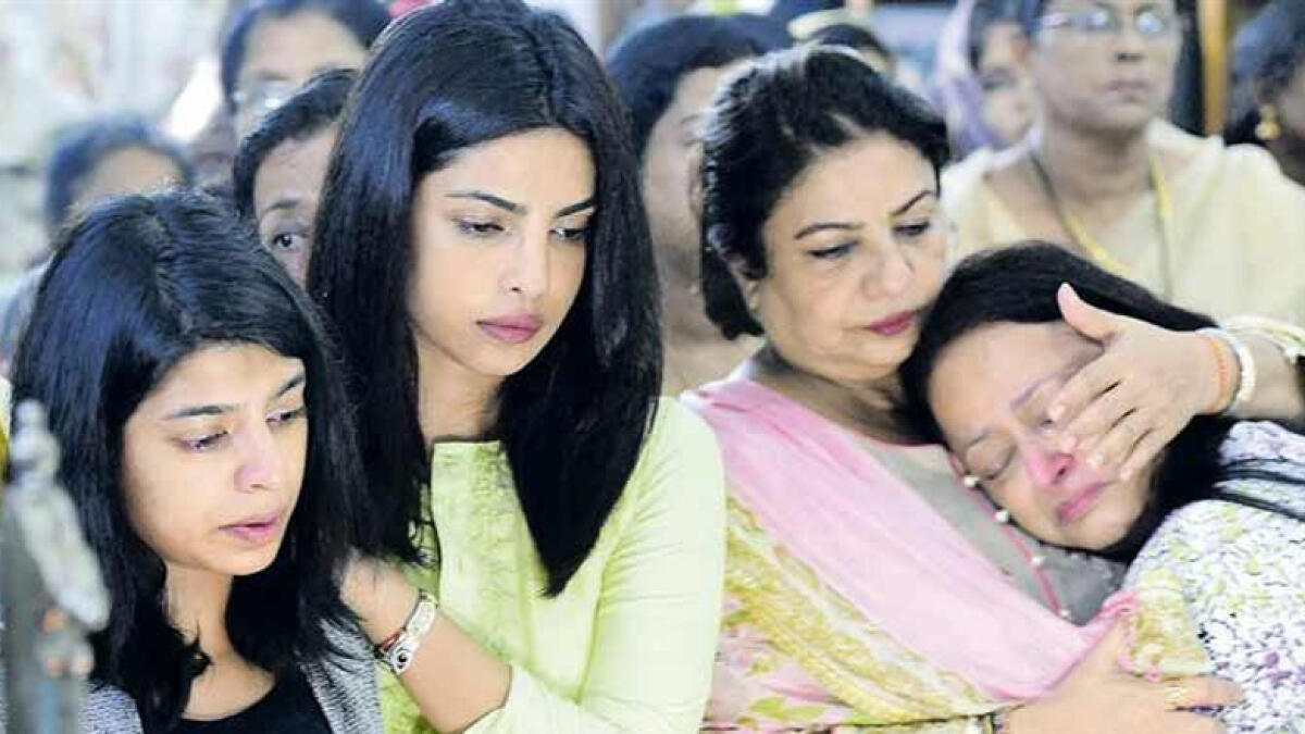 Priyanka bids farewell to her grandmother in Kerala
