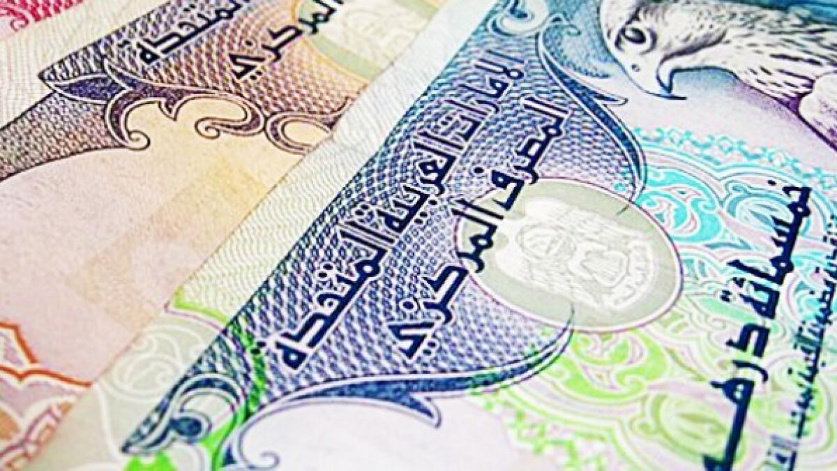 Policewoman jailed, fined on bribe charges in RAK