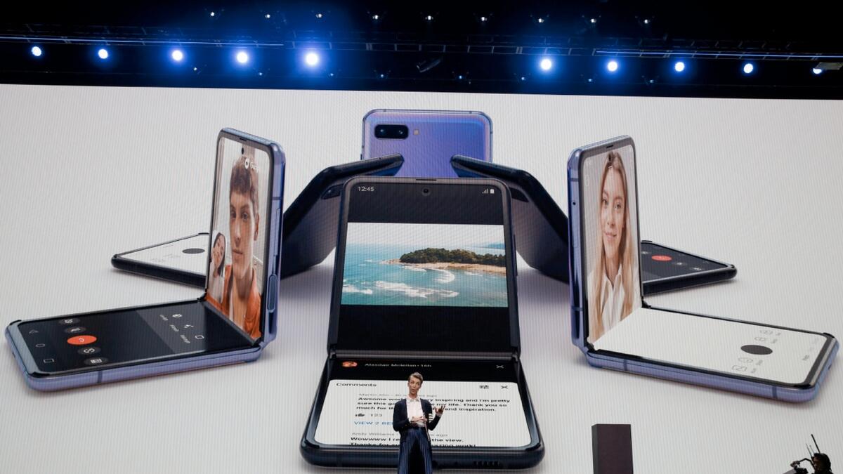 Samsung’s first foldable phone, the Galaxy Fold, finally went on sale last September after delays and reports of screens breaking.(Photo: Reuters)