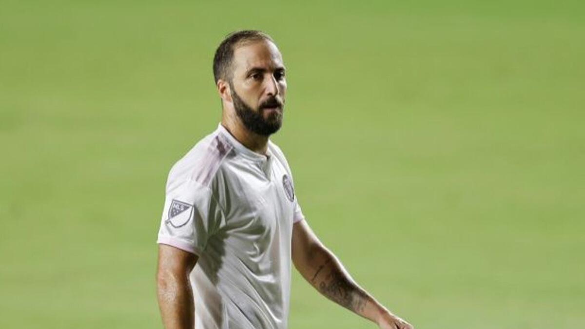 Gonzalo Higuain tested positive for Covid-19. — Twitter