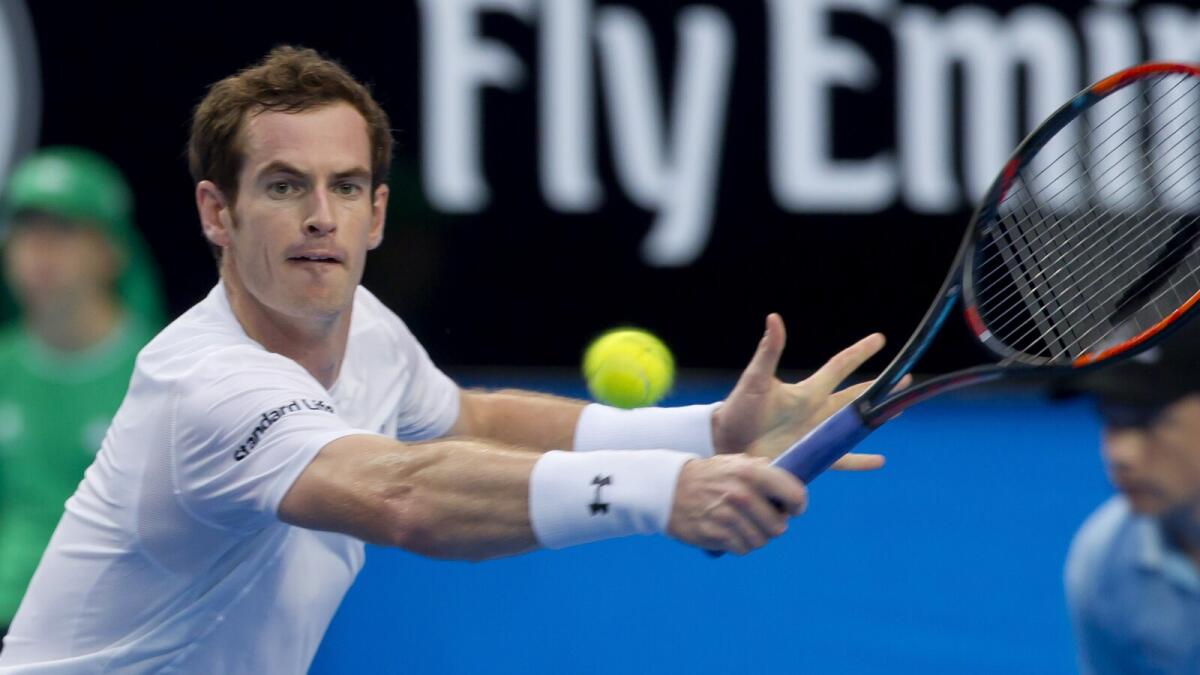 Murray starts season with thumping victory