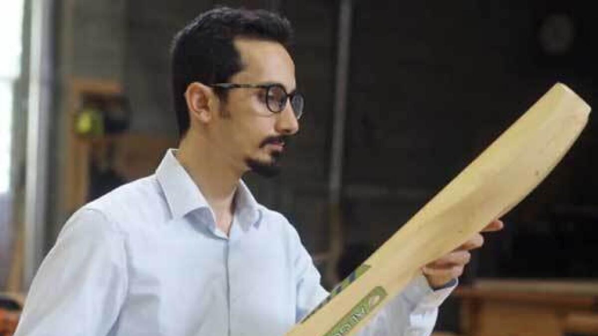 Sadegh Mazloomi examines the Algobat which has been made using a novel algorithm that optimises the geometry of the bat and helps it hit the ball harder and further