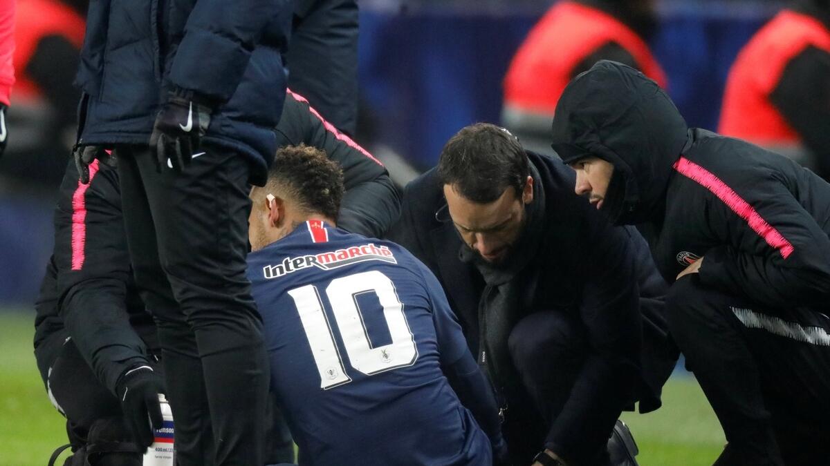 Foot injury makes Neymar a doubt for Champions League clash