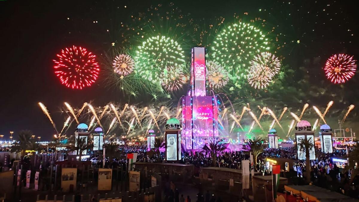 New Year, Abu Dhabi fireworks, Sheikh Zayed Festival, Al Wathba