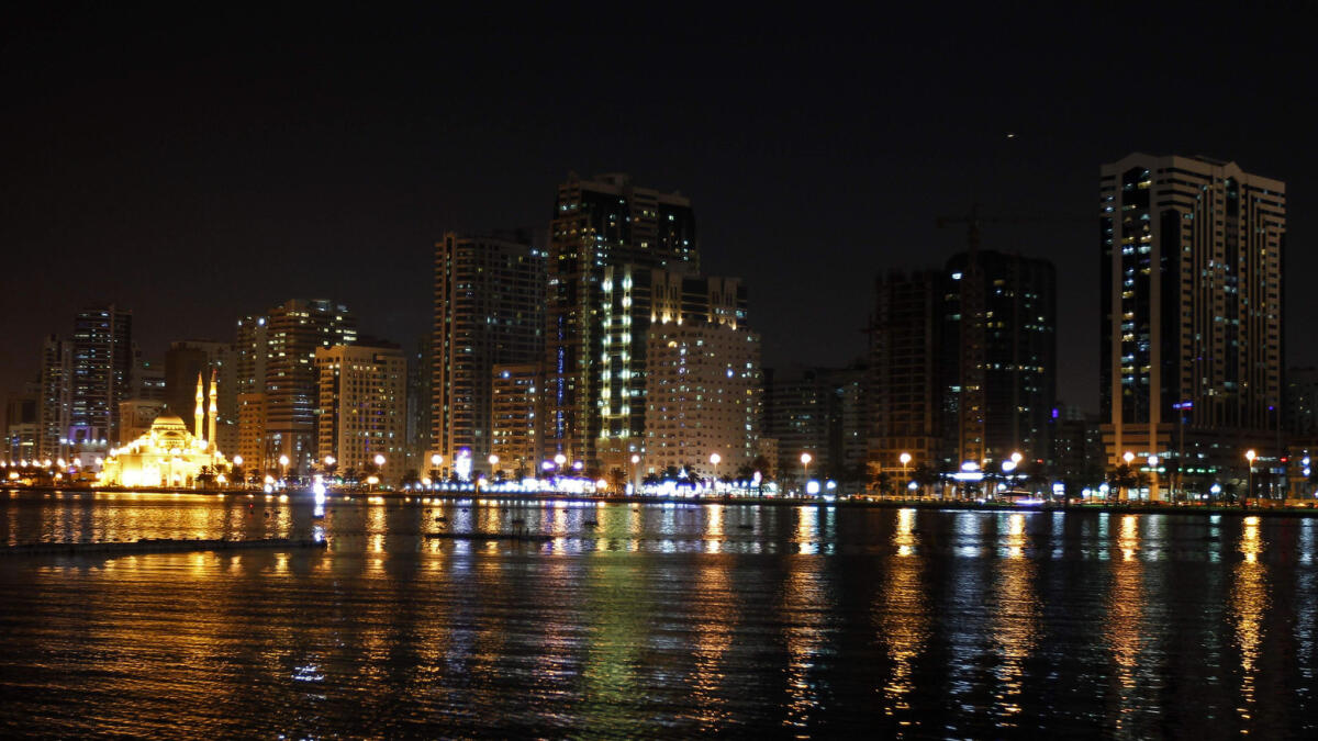Sharjah celebrate Earth hour – A view of khalid lagoon before the Earth hour in Sharjah – Photo by M.sajjad