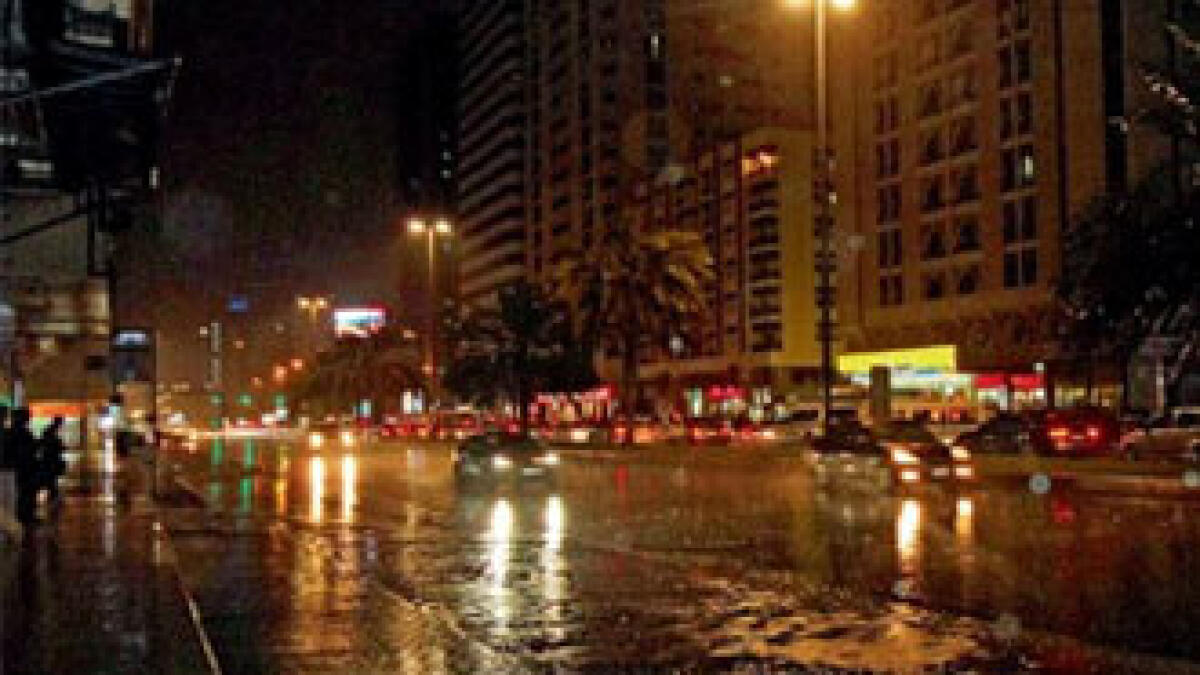 Thunderstorm hits UAE