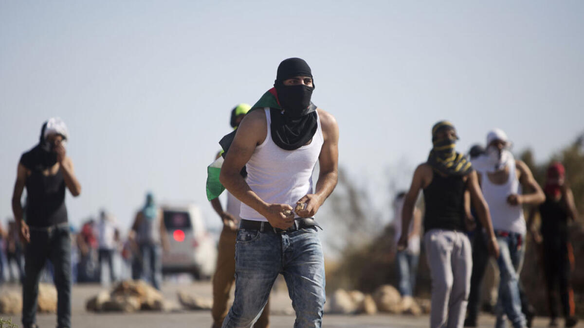 Israeli troops kill Palestinian who stabbed civilian in West Bank