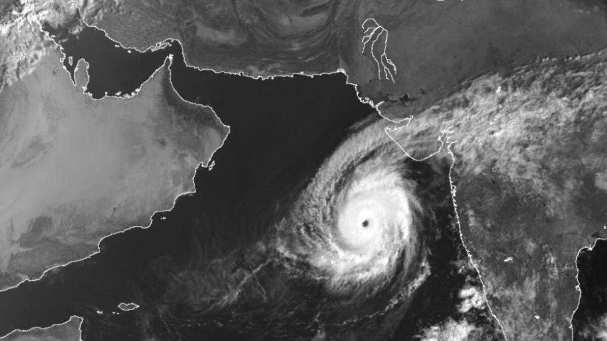 Tropical cyclone, cyclone Kyarr, Kyarr, rain, UAE weather