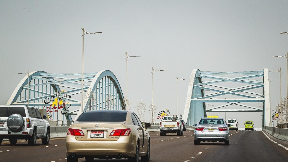 Abu Dhabi salik, toll, Sheikh Zayed Bridge, Sheikh Khalifa bin Zayed Bridge, Al Maqtaa Bridge, Mussafah Bridge, Dubai salik