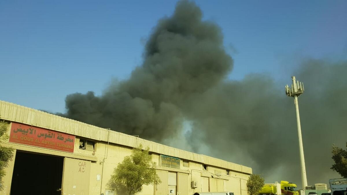 Massive fire breaks out in Sharjah industrial area 