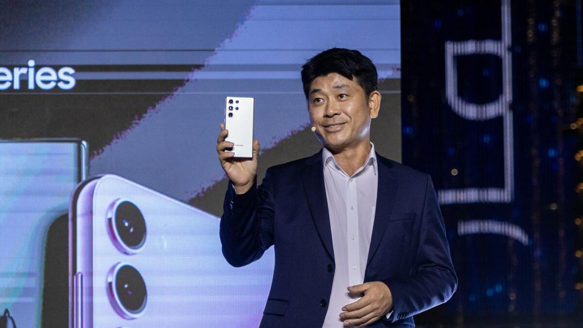 Doohee Lee, president, Samsung Gulf Electronics,  said the Galaxy S series has redefined the smartphone experience through its innovative technology, top-of-the-line performance, and commitment to the environment. — Supplied photos