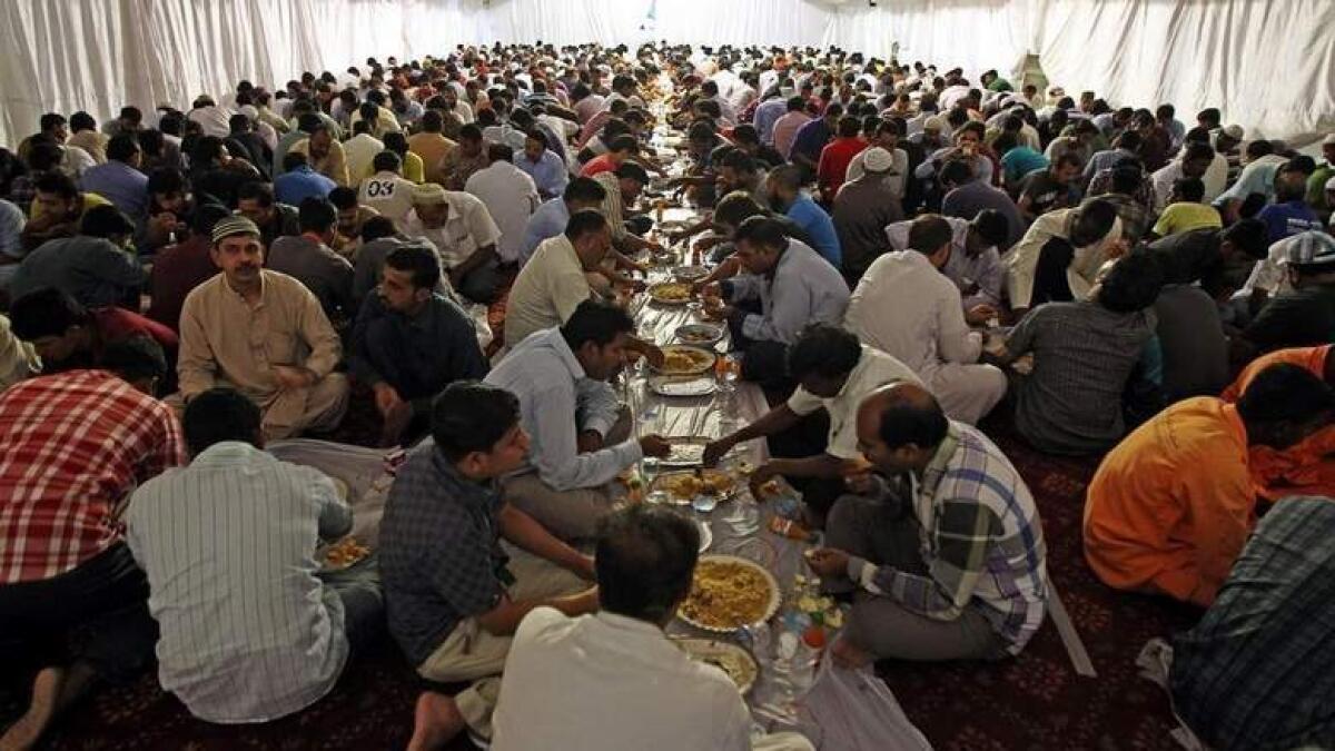 RAK charity distributes 1,200 daily Iftar meals