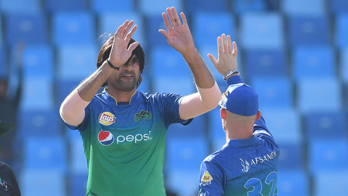 Sultans post nail-biting win over champions Islamabad United in low-scoring PSL tie