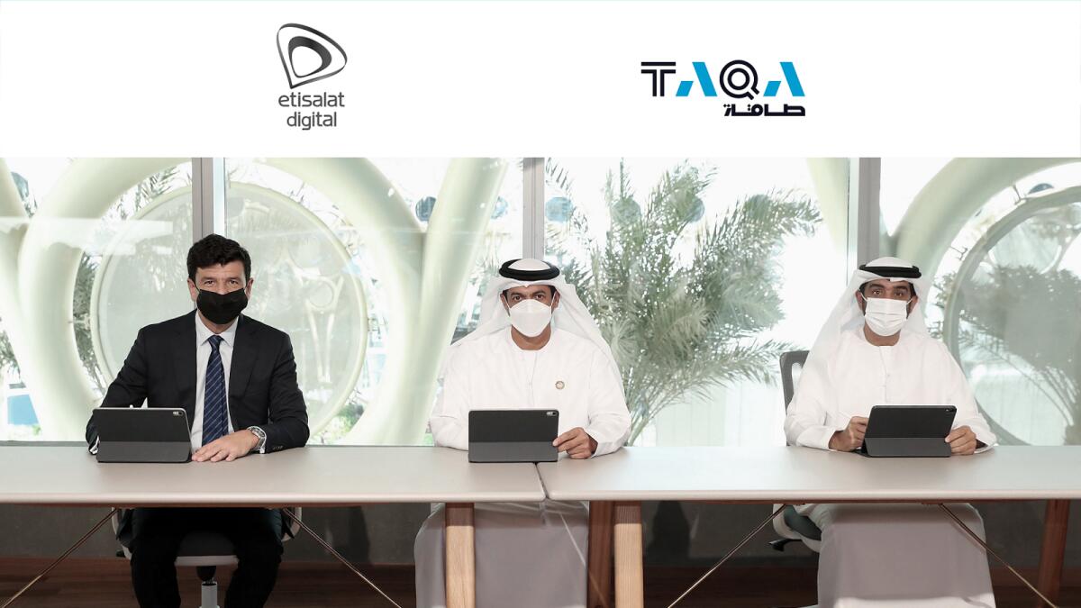 From L to R: Salvador Anglada, CEO, Etisalat Enterprise Digital; Saeed Al Suwaidi, MD of Abu Dhabi Distribution Company; and Abdulla Ali Al Sheryani, MD of Al Ain Distribution Company.