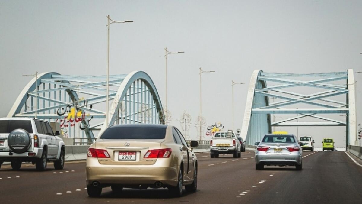 Passing through a toll gate without sufficient credit in the user's account for vehicles registered outside Abu Dhabi emirate will incur a fine of Dh50 per day.