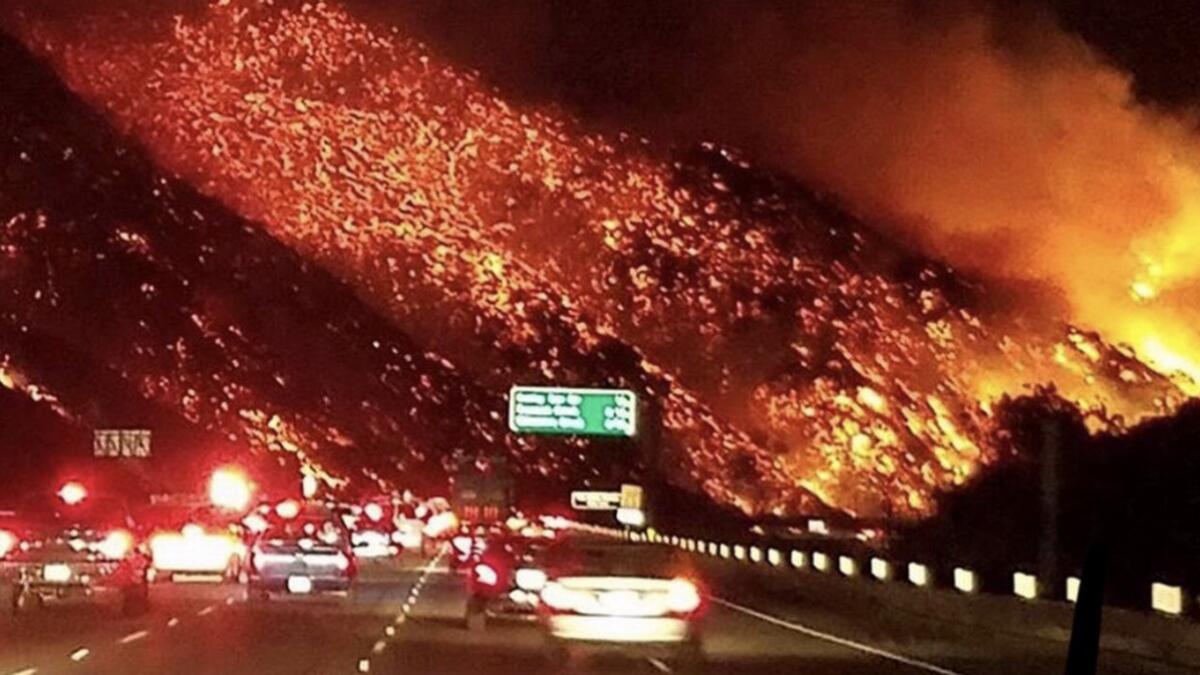 Video: LAs posh Bel-Air neighborhood evacuated as California wildfire spreads