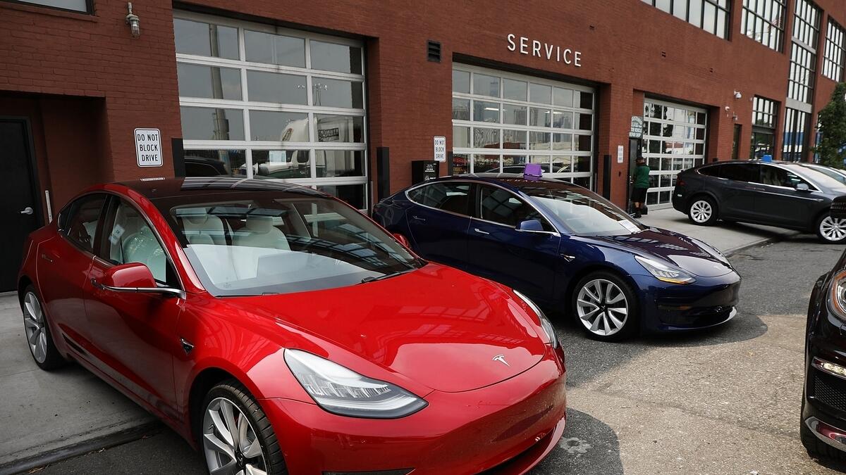 Tesla orders placed by October 15 eligible for full tax credit