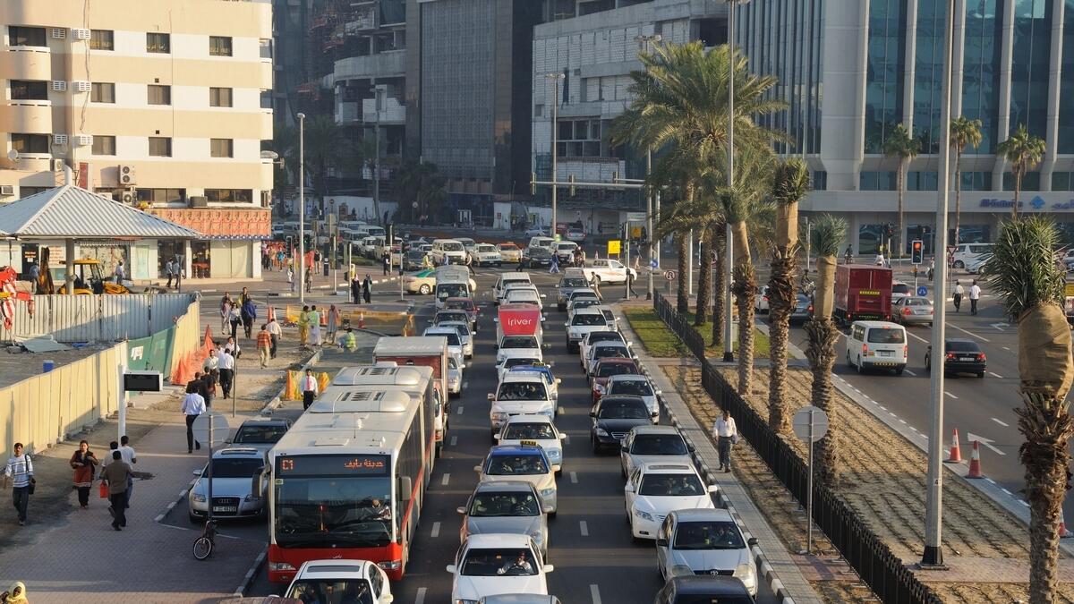 eavy congestion,  Dubai, Sharjah roads, traffic, dubai police, fine