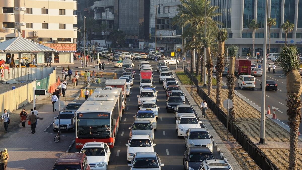 eavy congestion,  Dubai, Sharjah roads, traffic, dubai police, fine